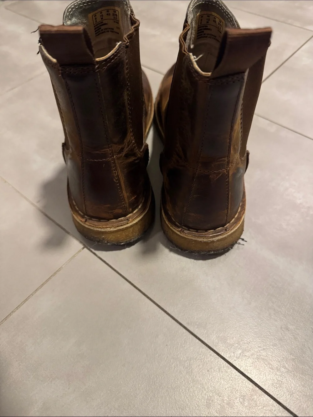 Clarks Men's Brown Leather Chukka Boots